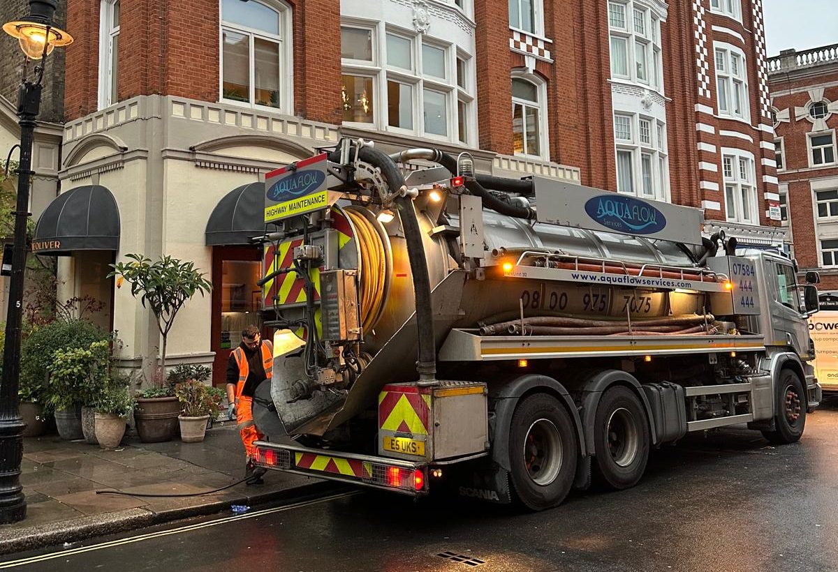 Grease Trap Emptying by Aquaflow services